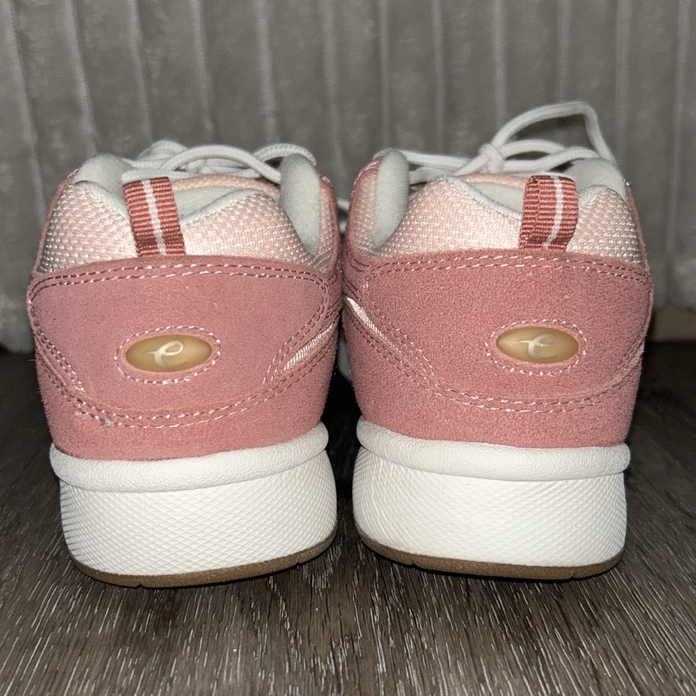 Easy Spirit Walk Run Sneakers - Picture 7 of 7